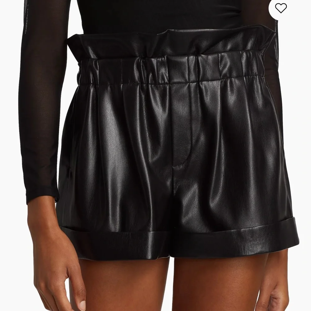 Alice + Olivia Reagan vegan leather short - Picture 4 of 7